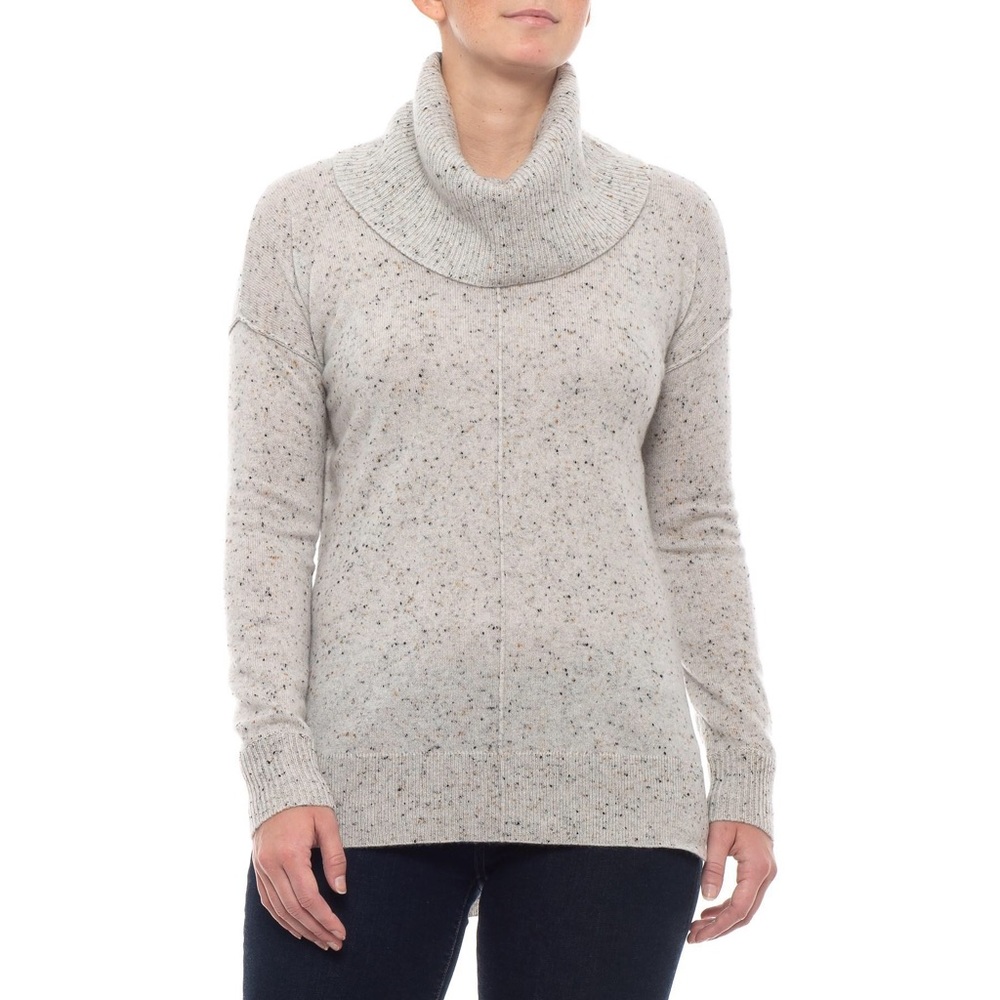 Cynthia Rowley Turtle Neck sweater